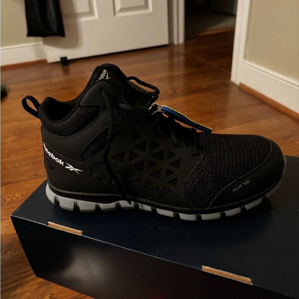 Size 10 men work shoe